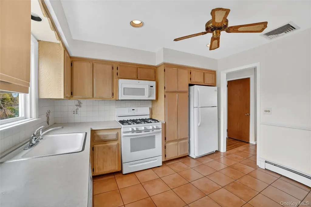 16 Patti Lane Yonkers NY 10701