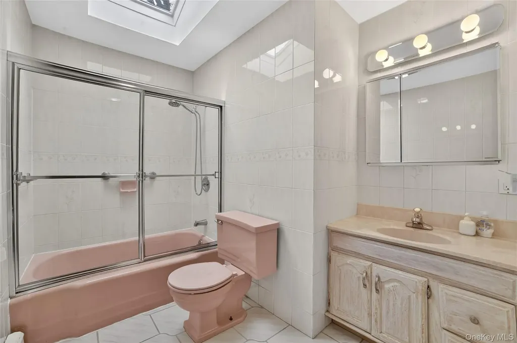16 Patti Lane Yonkers NY 10701
