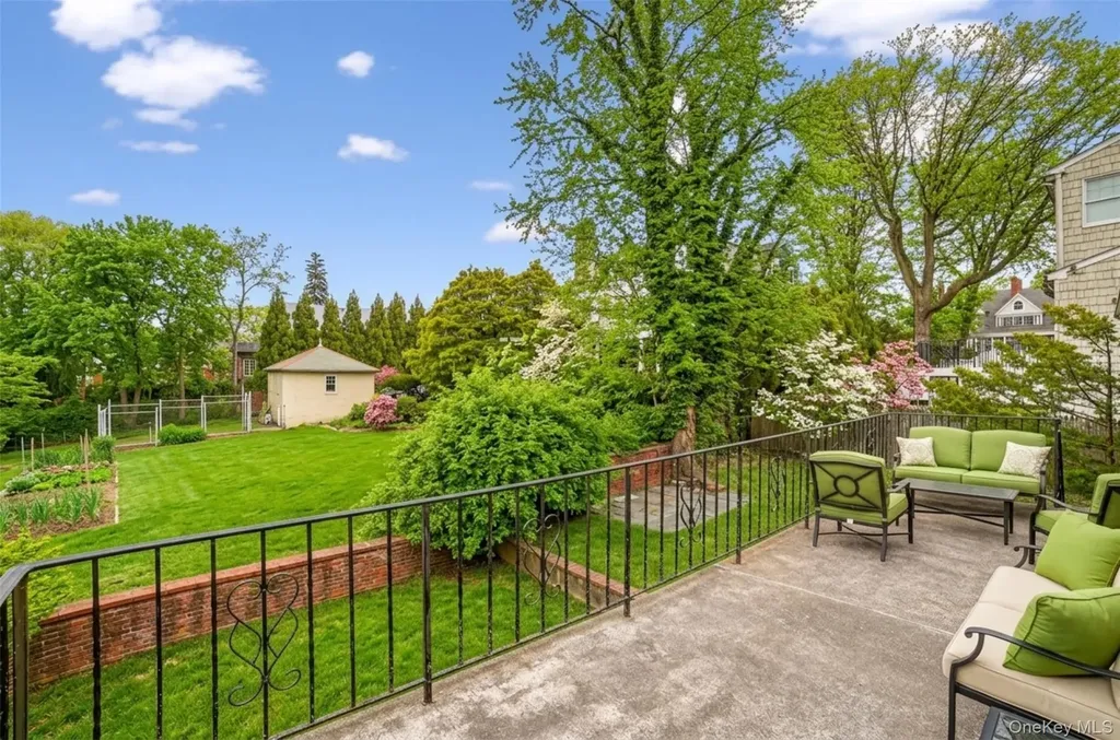 16 Patti Lane Yonkers NY 10701