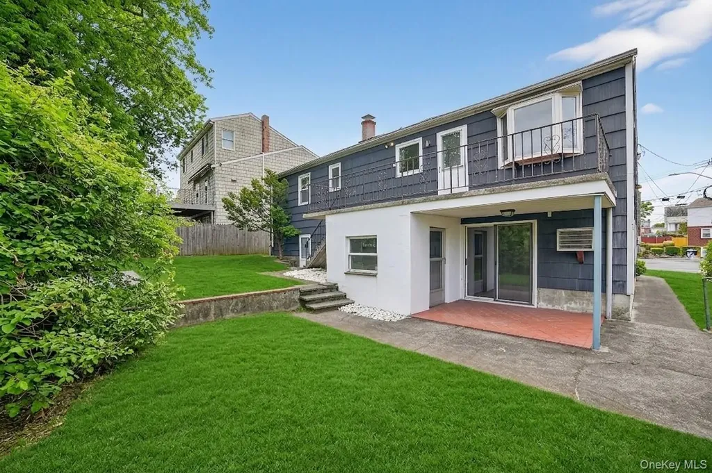 16 Patti Lane Yonkers NY 10701