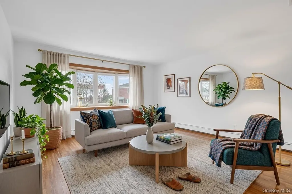 16 Patti Lane Yonkers NY 10701