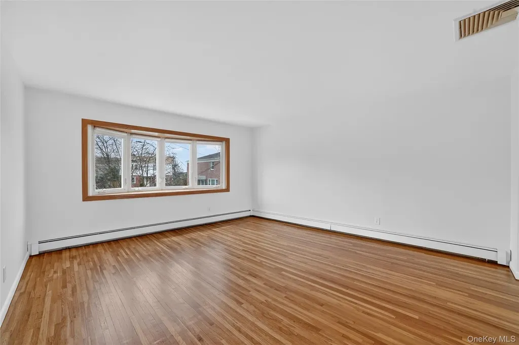 16 Patti Lane Yonkers NY 10701