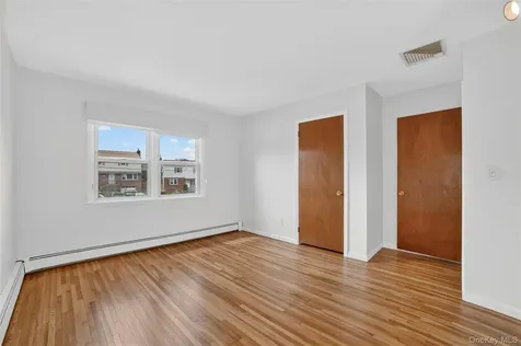 16 Patti Lane Yonkers NY 10701