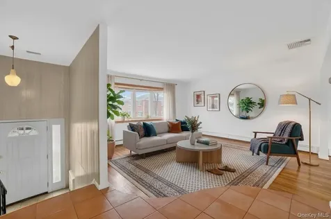 16 Patti Lane Yonkers NY 10701