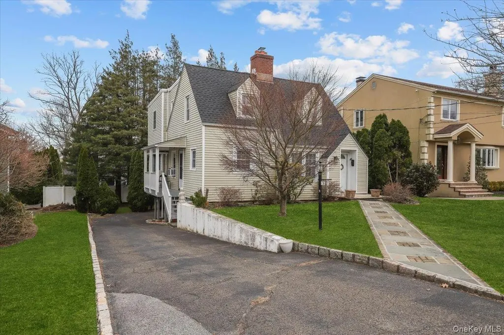 74 White Road Scarsdale NY 10583