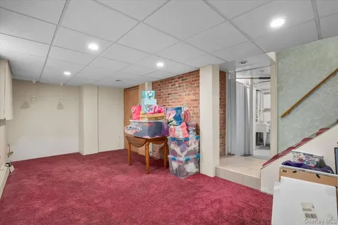 74 White Road Scarsdale NY 10583