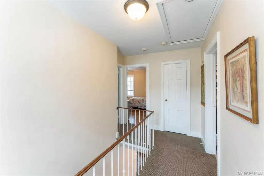24 Welwyn Road Great Neck NY 11021