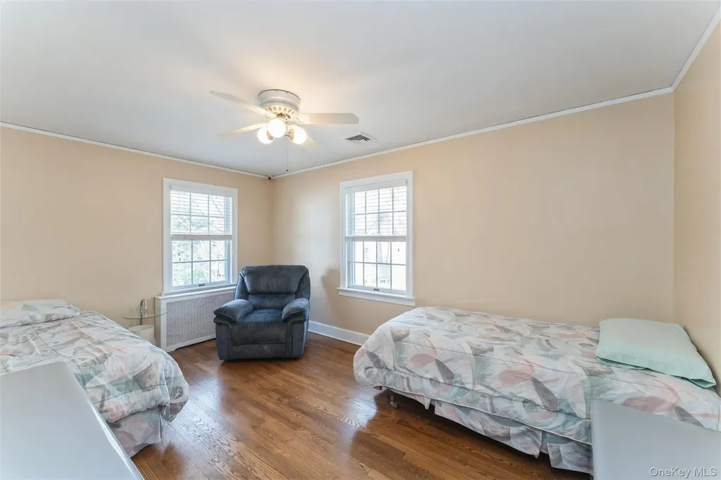 24 Welwyn Road Great Neck NY 11021