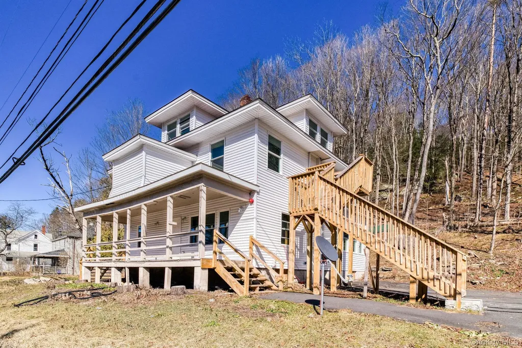 2016 Old Route 17 Roscoe NY 12776
