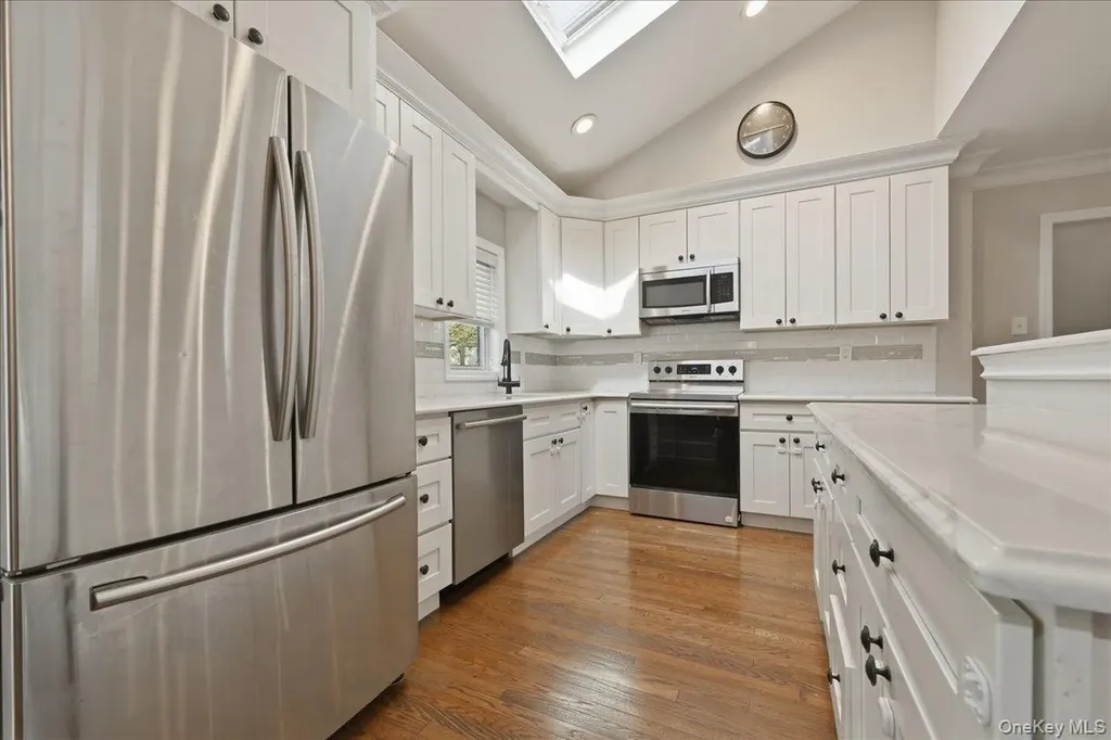 1419 Eric Lane East Meadow NY 11554