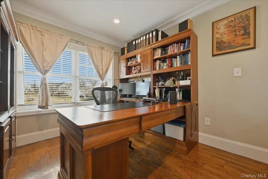 1419 Eric Lane East Meadow NY 11554
