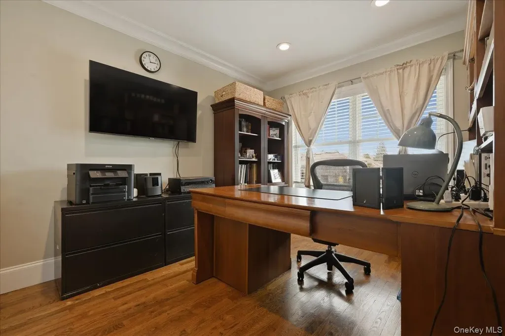 1419 Eric Lane East Meadow NY 11554