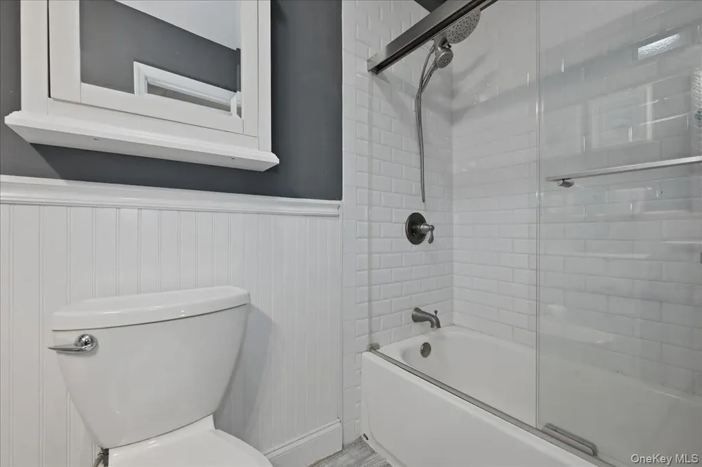 1419 Eric Lane East Meadow NY 11554