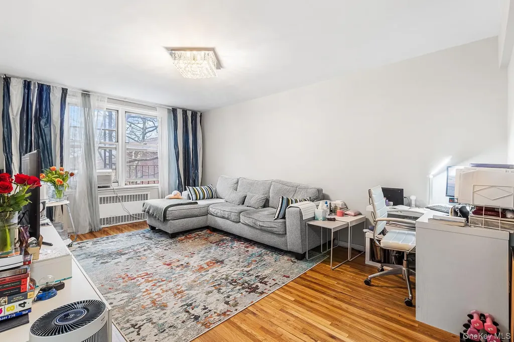 2552 E 7th Street Brooklyn NY 11235