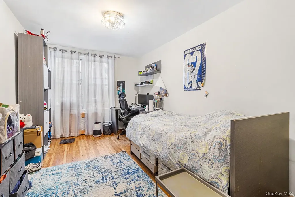 2552 E 7th Street Brooklyn NY 11235