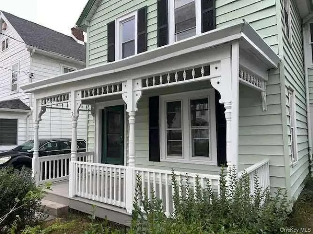 3 Allen Place Poughkeepsie NY 12601
