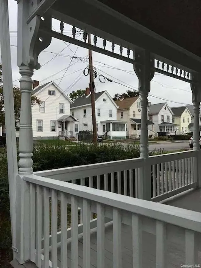 3 Allen Place Poughkeepsie NY 12601