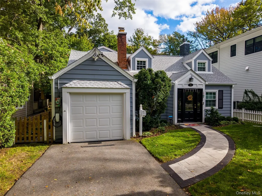 63 Myrtle Boulevard Larchmont NY 10538