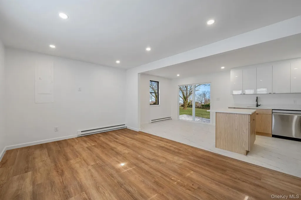 28 Nadel Drive Riverhead NY 11901