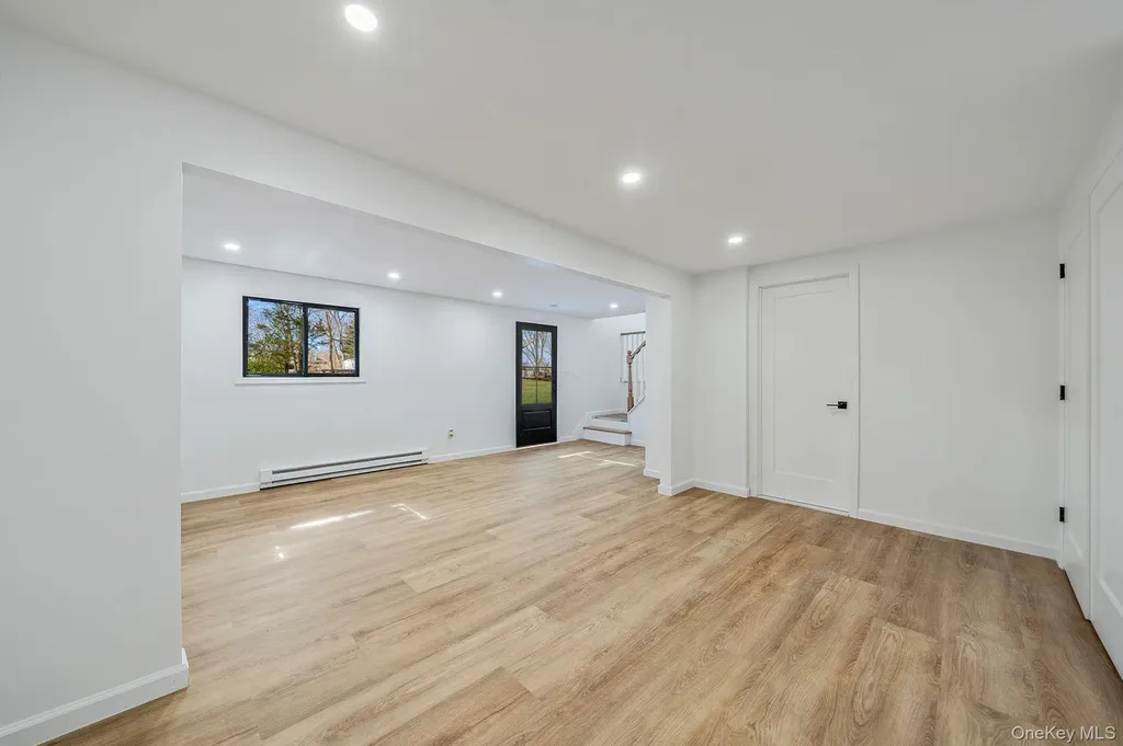 28 Nadel Drive Riverhead NY 11901