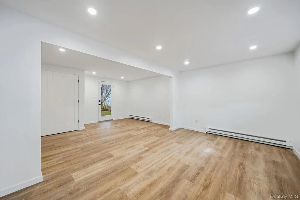 28 Nadel Drive Riverhead NY 11901