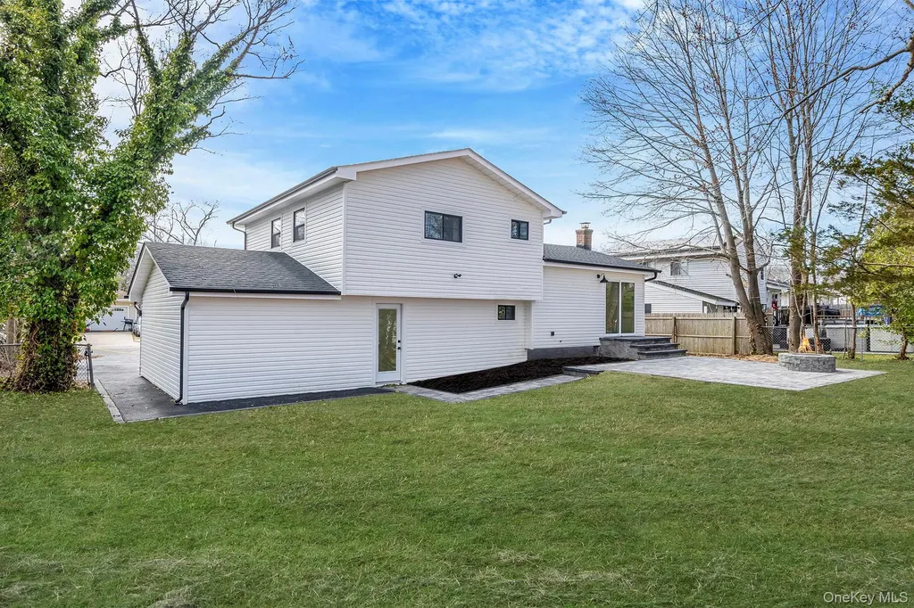 28 Nadel Drive Riverhead NY 11901
