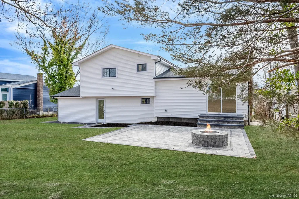 28 Nadel Drive Riverhead NY 11901