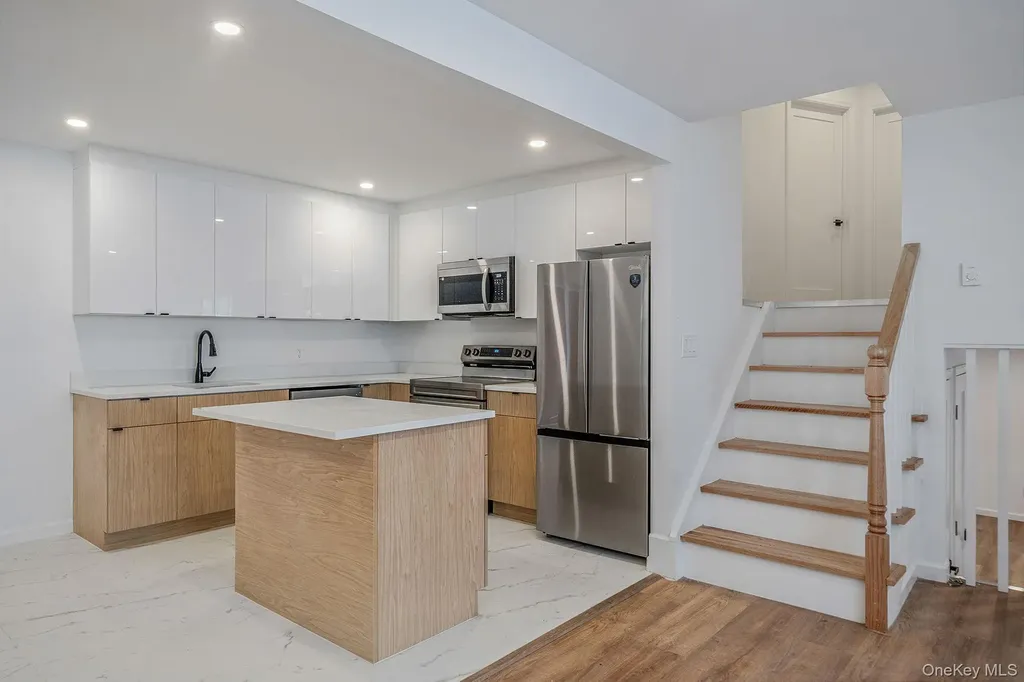 28 Nadel Drive Riverhead NY 11901