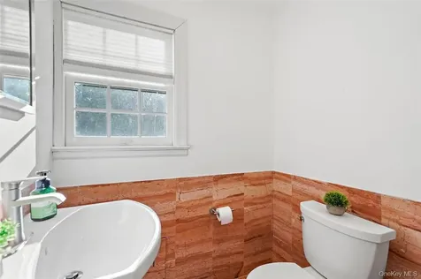 246 Mamaroneck Road Scarsdale NY 10583