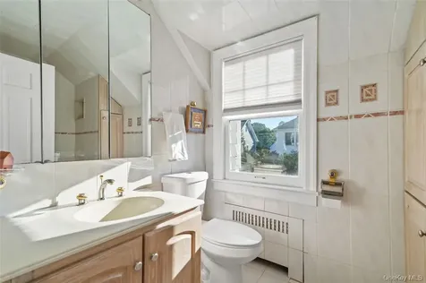 246 Mamaroneck Road Scarsdale NY 10583