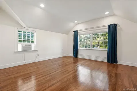 246 Mamaroneck Road Scarsdale NY 10583