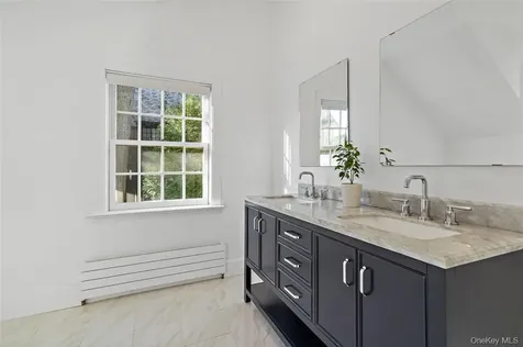 246 Mamaroneck Road Scarsdale NY 10583