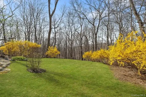 115 Lily Pond Lane Katonah NY 10536