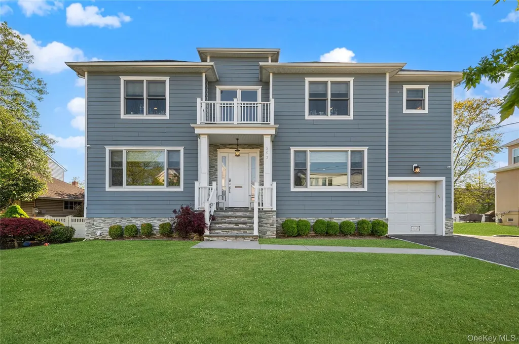553 Derby Avenue Woodmere NY 11598
