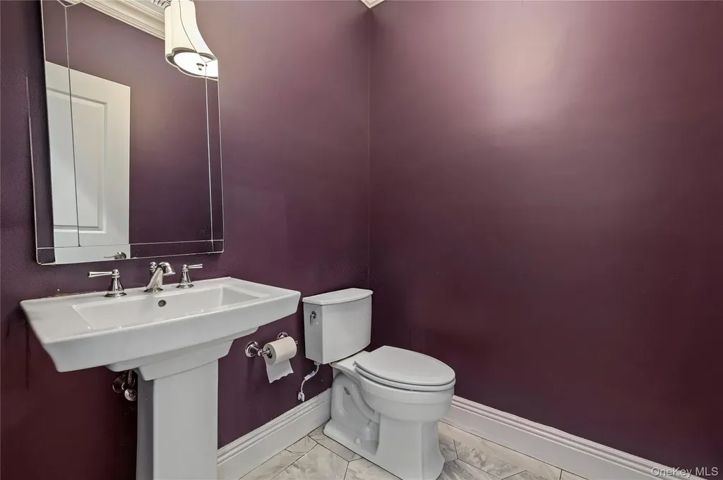 553 Derby Avenue Woodmere NY 11598