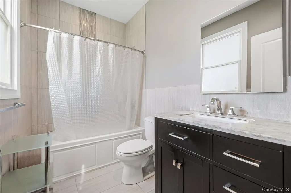 553 Derby Avenue Woodmere NY 11598