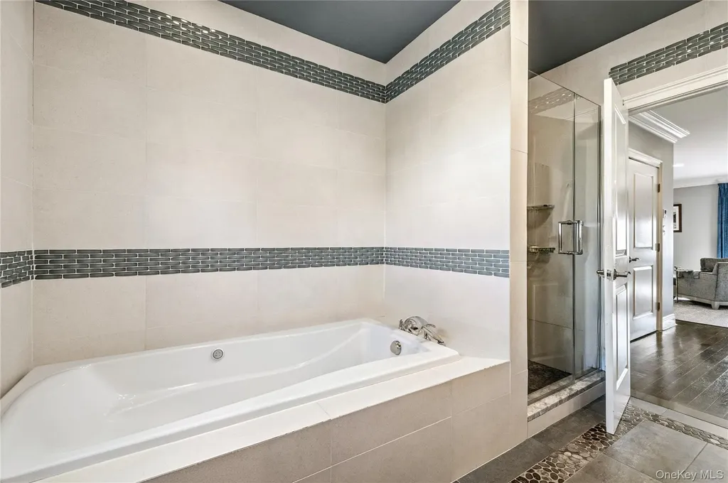 553 Derby Avenue Woodmere NY 11598