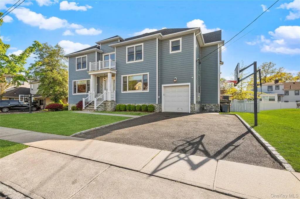 553 Derby Avenue Woodmere NY 11598