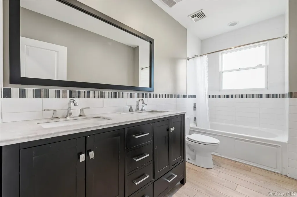 553 Derby Avenue Woodmere NY 11598