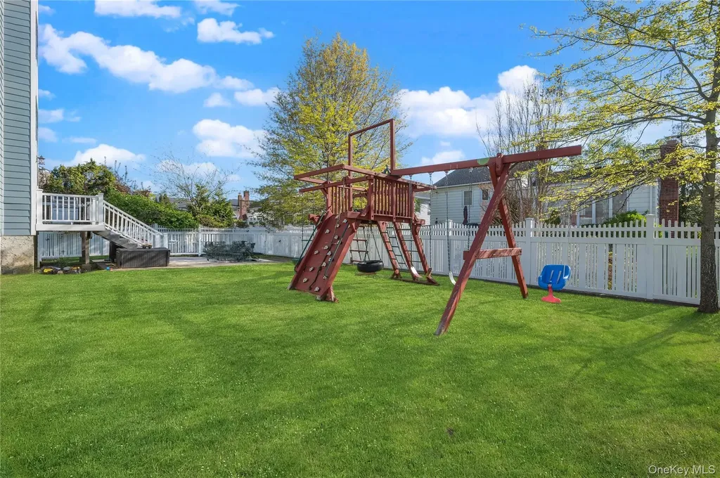 553 Derby Avenue Woodmere NY 11598