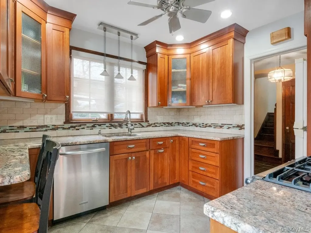 88 Stockbridge Road Yonkers NY 10710
