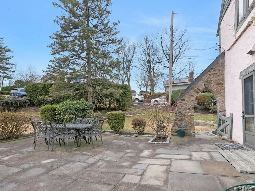 88 Stockbridge Road Yonkers NY 10710