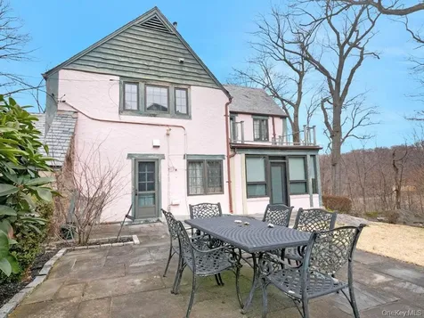 88 Stockbridge Road Yonkers NY 10710