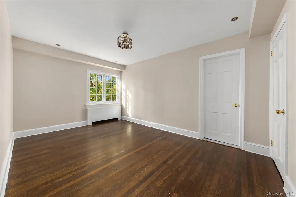 4725 Independence Avenue Bronx NY 10471