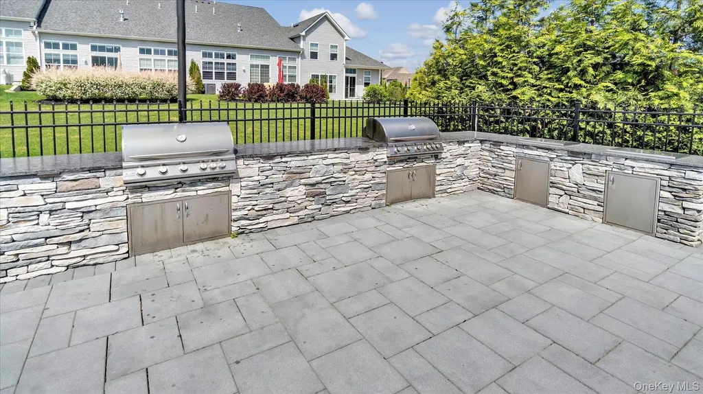 272 Silver Timber Drive Yaphank NY 11980