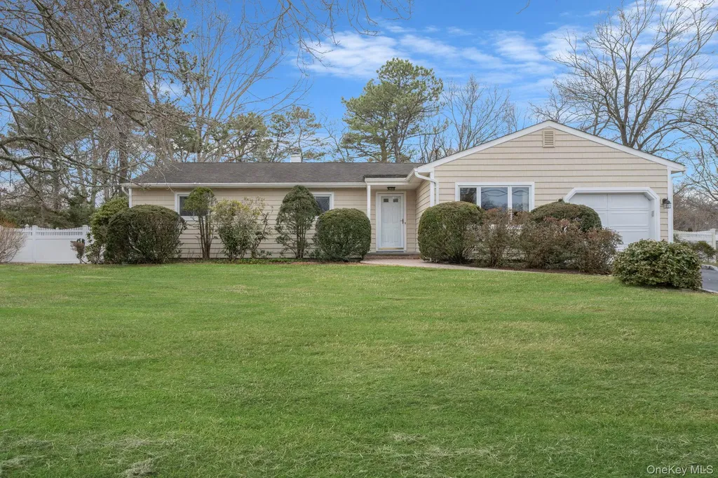 12 Stewart Circle Centereach NY 11720