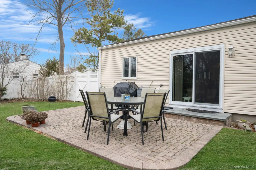 12 Stewart Circle Centereach NY 11720