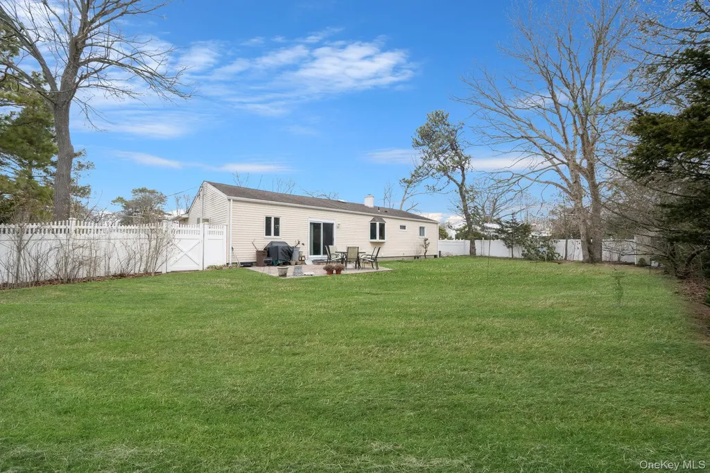 12 Stewart Circle Centereach NY 11720