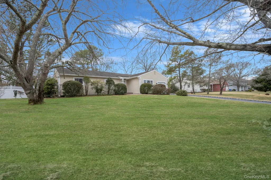 12 Stewart Circle Centereach NY 11720