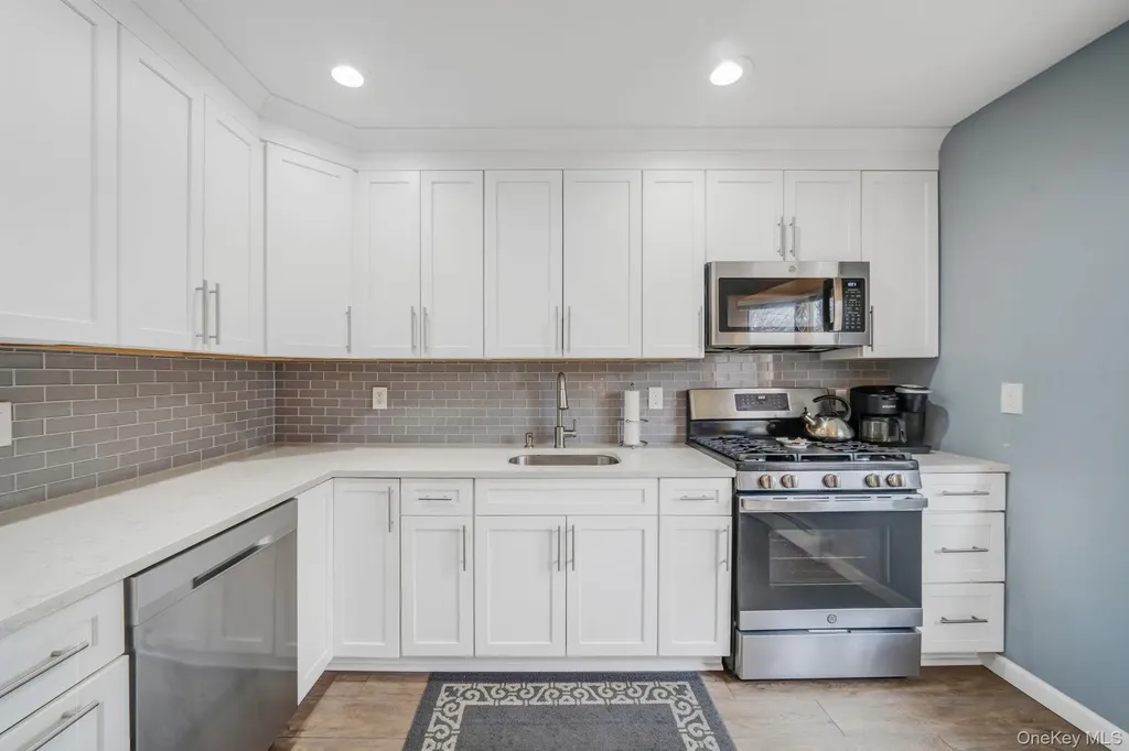 12 Stewart Circle Centereach NY 11720
